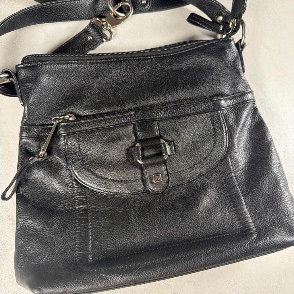 Stone Mountain Accessories Black Leather Crossbody Bag Brown Patterned Interior